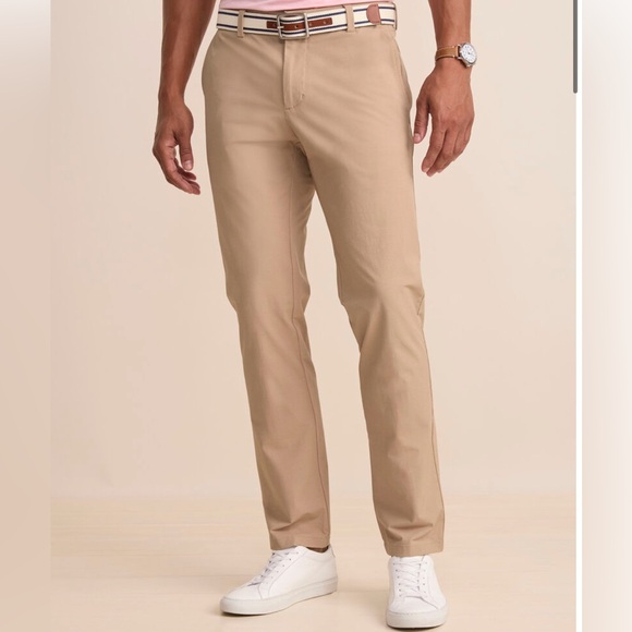 NWT Vineyard Vines Mens Performance On-The-Go Pants Khaki 28
